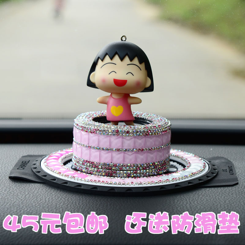 蜡笔小新樱桃小丸子卡通镶钻汽车香水座香片车载香水创意摆件女士