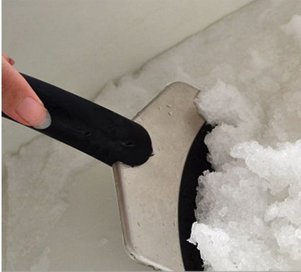 舜威汽车不锈钢雪铲车用玻璃刮雪器大号冰雪铲除霜铲冰箱除冰工具