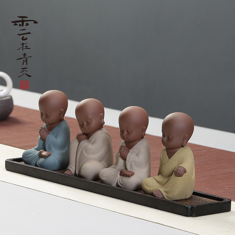 ��������С���в��������ɰ�ڼ��ۺ�ɫ