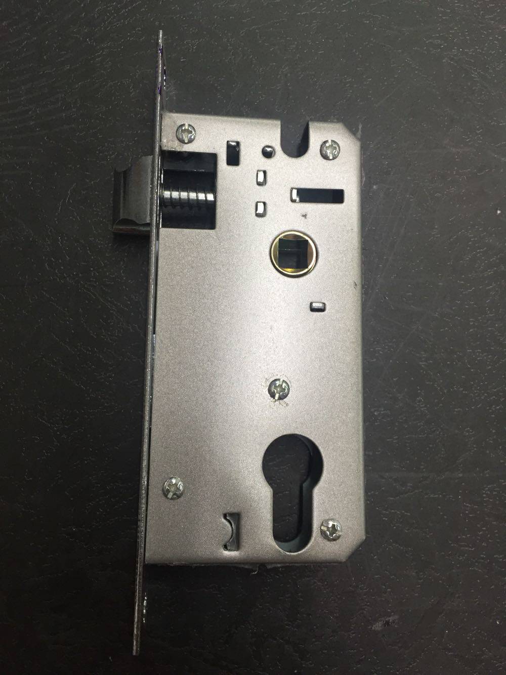 Old-fashioned discontinued 5840 door wooden door narrow distance double tongue lock body change lock repair lock change lock