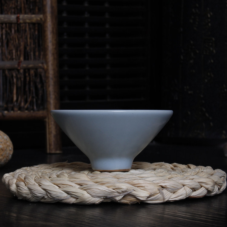 Hand-drawn Ru Kiln hat cup Tea cup Ru Kiln Gongfu Tea set Master cup Tea cup Ceramic cup Individual cup