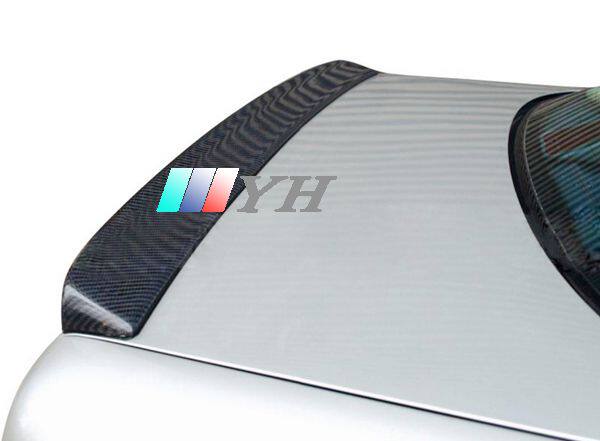 Suitable for carbon fiber Benz 96-02 years E W210 W210 E320 E320 E430 E300 E300 tail
