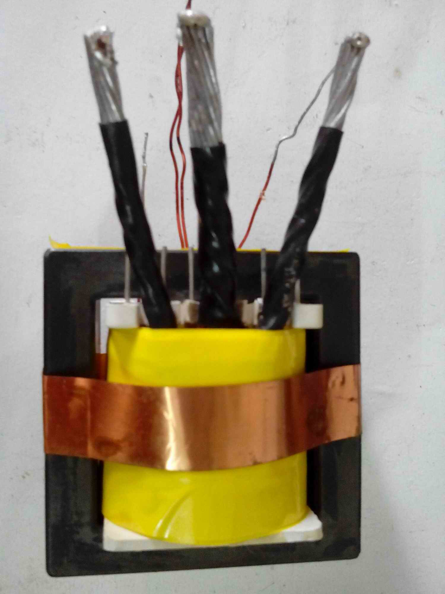 PC40 PC40 ferrite EE65-21B thickened boost inverter high-frequency transformer 1500W vertical horizontal set-up