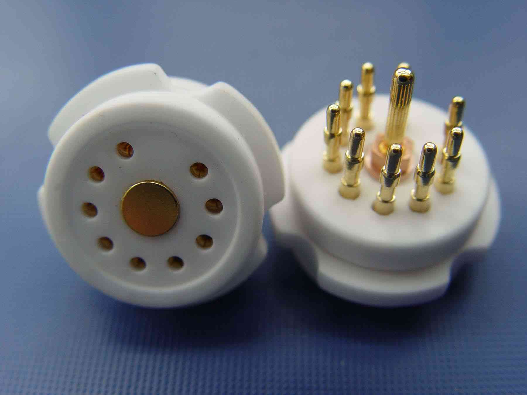 New gold-plated super CMC nine 9-pin tube socket suitable for ECC82 ECC81 ECC83 6N11 E88CC