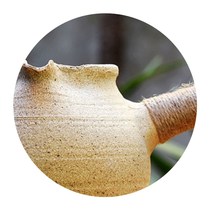 Spot quick delivery clay pottery pot for making tea Yunnan roasted tea pot clay pottery coarse pottery side handle roasting tea set firewood kiln making tea pot handmade