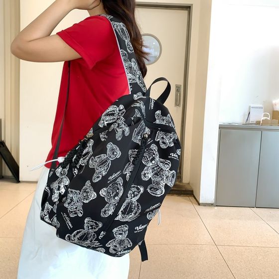 小背包女双肩2024新款可爱迷你韩系轻便旅游儿童百搭带作业小书包