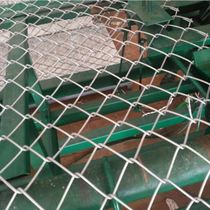Manufacturers guardrail net barbed wire protective net hot-dip galvanized chain link fence diamond-shaped fence orchard enclosure court fence