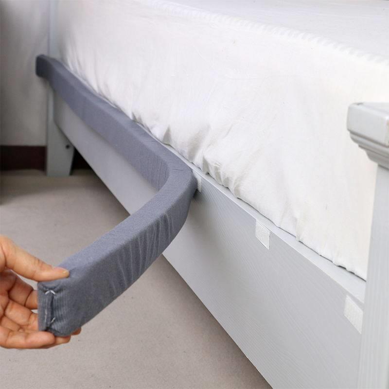 Bedside Gap Filler for Student Dormitory Beds, Long Sponge Strips to Prevent Items from Falling into the Gaps between the Bed and the Wall Bedside Gap Filler for Student Dormitory Beds, Long Sponge Strips to Prevent Items from Falling into the Gaps between the Bed and the Wall