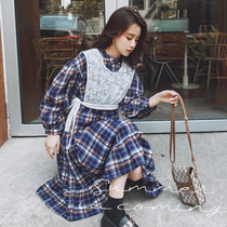 Plaid dress female spring and autumn 2021 New French retro long Net red loose slim vest two-piece set