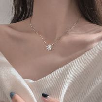  S925 silver flash diamond snowflake necklace Niche design clavicle chain light luxury temperament neck jewelry net red girlfriend gift