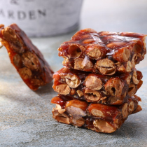 Taiwan specialty food Yilan specialty Golden Young Master peanut sugar flavor Simple packaging Non-stick teeth Peanut Q candy