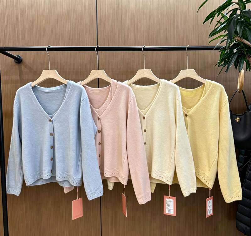 L3013 # Designed High-Quality Two-Piece Sweater Set L3013 # Designed High-Quality Two-Piece Sweater Set