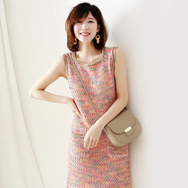 2018 New Summer to enhance the value of elegant temperament pastel clip flower golden onion lock knit dress vest skirt