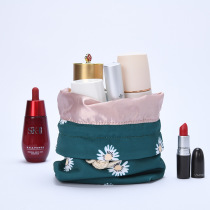  Drawstring drawstring pocket portable 2021 new ins wind small daisy storage bag cosmetic bag lazy portable