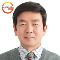 Middle-aged mens short hair wig without trace needle straight hair Full hand-woven breathable hair cover Light force thin real hair