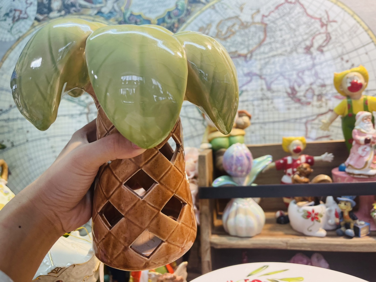 High temperature underglaze color explosion style new Nordic ceramic coconut tree trunk vase can be used as water bottle rack flower insert decoration windproof lamp