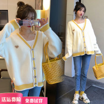 Pregnant women sweater autumn winter 2021 new autumn Net red age loose V collar cardigan casual knitted coat tide