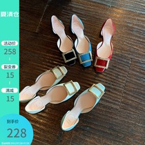 (Lv Xiaobu)temperament ~ square buckle flat shoes female wild leather Baotou hollow sandals female summer fairy wind