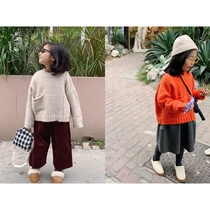 QOLA MIMI childrens clothing girls have a good attitude. The wide version of the pocket thick thread sweater is very Korean and very foreign.