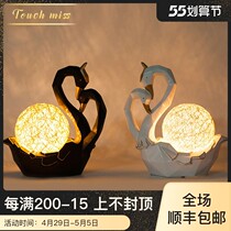 TOUCH MISS wedding gift girlfriend gift swan ornament creative home living room modern decorations