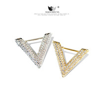Simple letter V-shaped copper micro-inlaid zircon brooch female cute anti-light dress neckline fixed dress pin