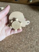 Japan brings back handmade wooden small turtle massage to decompress toy logs odorless