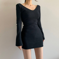 H home Europe and America ins super A temperament V collar suede warm long sleeve dress women autumn and winter banquet bottom hip skirt