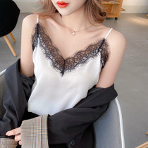 Wear sexy outside the dress with a vest woman in the summer with a large number of beautiful lace covered in the snow tops