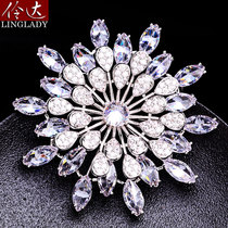 Lingda jewelry European and American exaggerated snowflake brooch brooch female celebrity temperament atmospheric cardigan buckle Pin Pin shawl