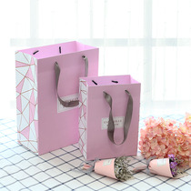 (1 yuan clearance) hipster gift bag paper bag day gift bag simple green handbag birthday packaging