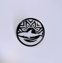 SAME Movie good thing over spring official perimeter shark Snowflake Brooch niche literary decoration badge