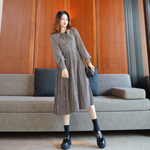2021 new womens autumn dress temperament chic French niche senior design sense Plaid Academy dress
