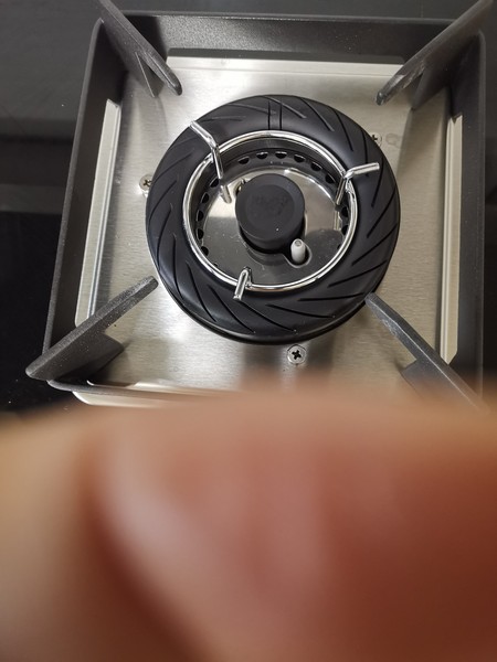 美的Q300嵌入式燃气灶