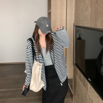 ALIN Custom big code Women in black and white striped cardio-hoodie easy 200 catty early spring new tandem hat zipped knit cardio-weaters