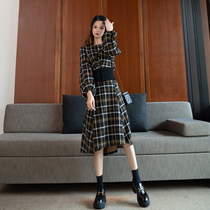 2021 new womens autumn dress temperament chic French niche high-end design sense waist shirt plaid dress