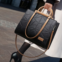 Tidal Lady Bag Bag 2021 New European and American Fashion Atmospheric Handbags Women 100 hitch Shoulder Diagonal Satchel large capacity