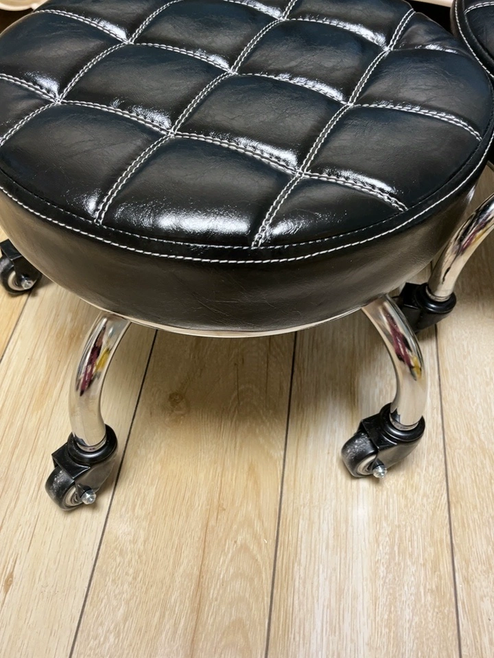 Tabouret Bas Avec Roues EBANKU - Mini Siège à Roulettes En Simili Cuir Avec Dossier, Idéal Bureau Et Fitness (Bleu)