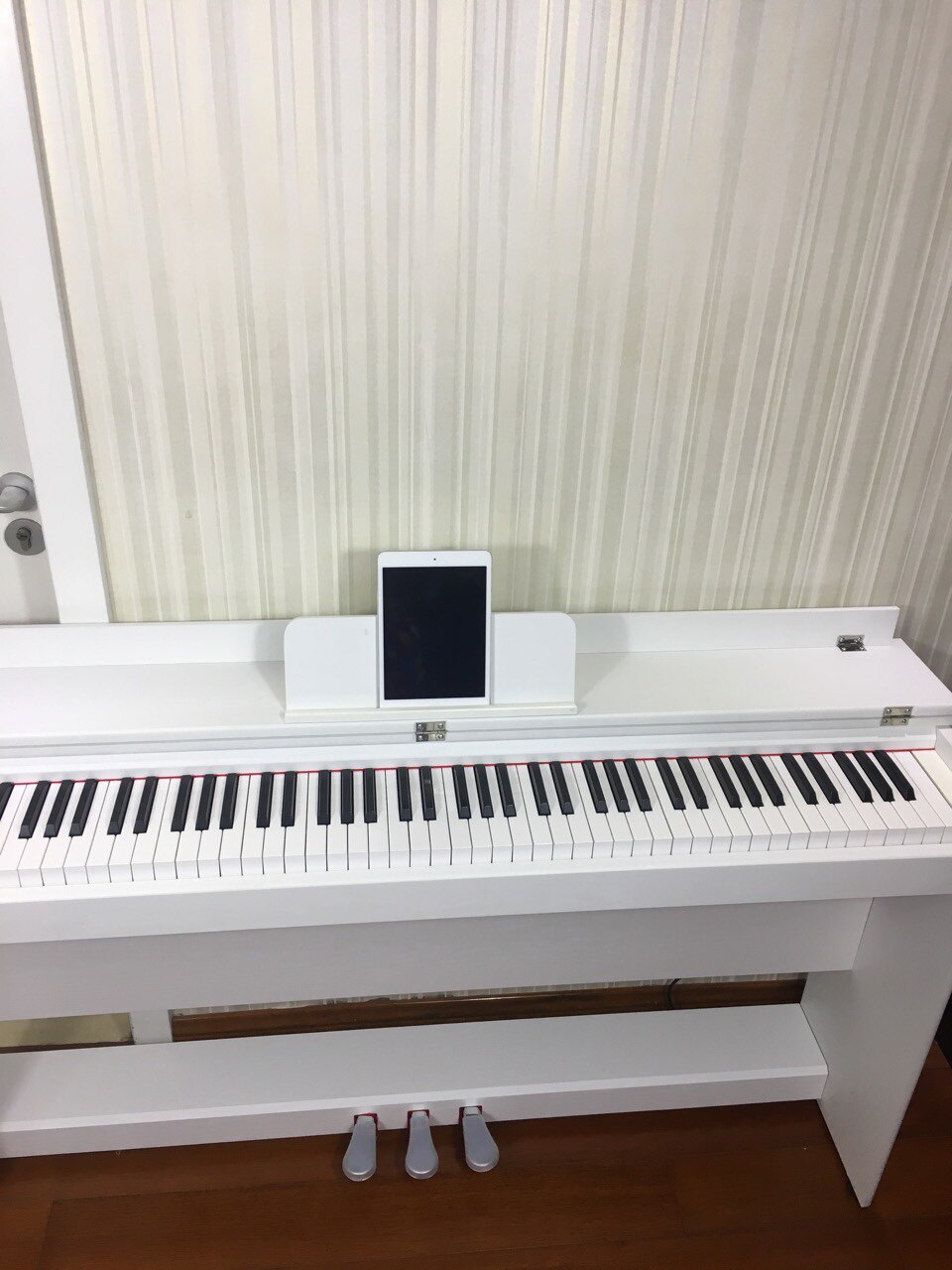 Overseas Chinese Wisdom 803 electronic violin Adult Appraisal Exam 88 Key Heavy Bob Overseas Chinese Wisdom Electronic Violin Intelligent Digital Piano