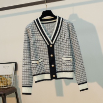 Womens spring and autumn tops small fragrant wind knitted cardigan jacket loose foreign style short shawl black outside