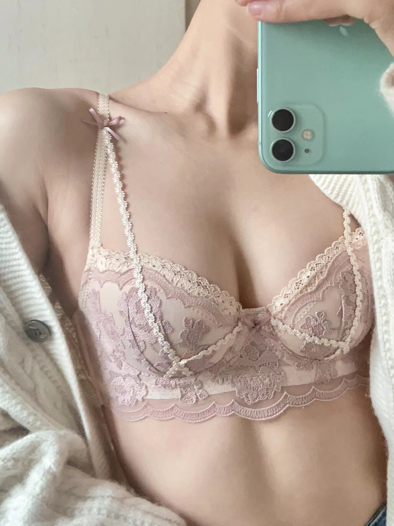 宝诗嫣法式小胸轻聚拢内衣 薄款白色蕾丝文胸 无钢圈舒适不勒 性感套装成套搭配