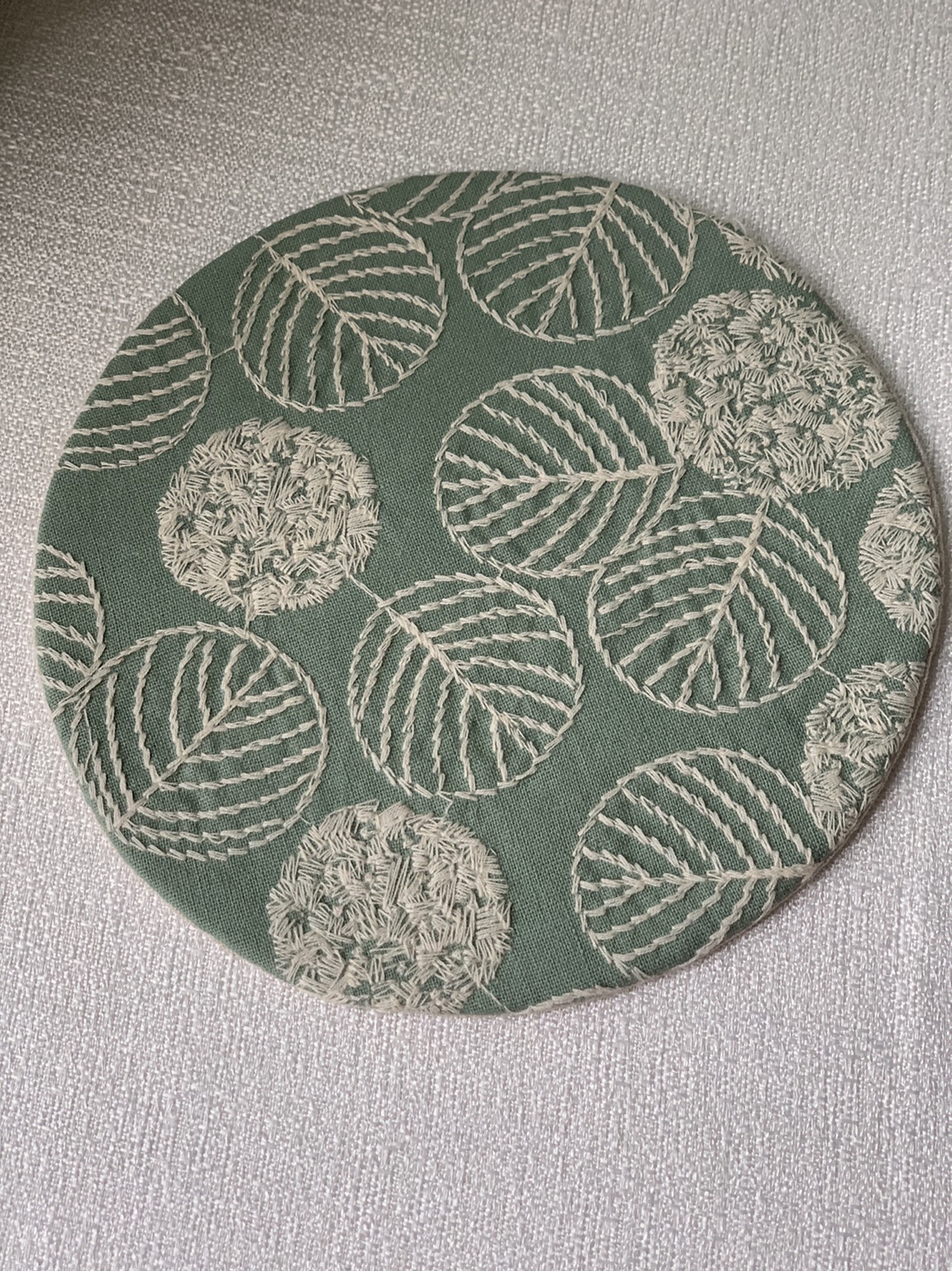 Treasures handmade custom cotton and linen embroidery hydrangea Japanese bowl mat placemat