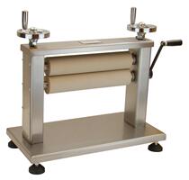 Manufacturer direct sales YMPO-01S-30 hand small rolling car rubber roller 300mm textile with liquid quantity test squeeze water rolling