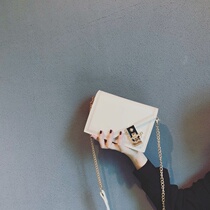 This years popular bag female 2020 New Tide Korean version of Joker advanced texture crossbody chain Mini small