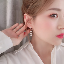 Elegant niche pearl earrings female sterling silver Korean temperament simple and not monotonous flash diamond earrings high-end earrings trend