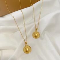 Zhou Dafu Huanmei 2021 New Years New Years Golden Niu Pendant Necklace with Female Not Dropping Color Calf Year Transit Collarbone