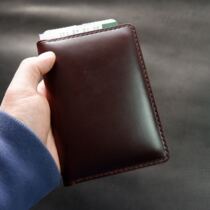 American Horween horween Cxl Burgundy Passport Holder