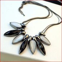 Short oversized winter accessories winter Korean jewelry winter sweater necklace autumn winter exaggerated sweater elegant