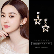 Five-pointed star earrings female design sense advanced sense light luxury earrings female sterling silver anti-allergic earrings ear clip no earrings female