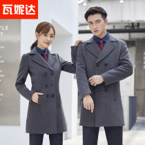 Men and women in the same career Mao the long section thickened in the coat of arms the business sales department of the sub-coat business is loading the womens clothes