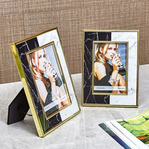 Simple black and white marble pattern home living room bedroom photo frame Nordic light luxury gold frame 6 inch 7 inch metal photo frame